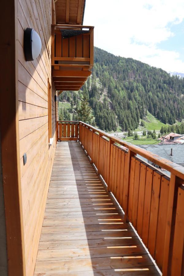 Residence Regina Delle Alpi サンタ・カテリーナ・ヴァルフルヴァ エクステリア 写真