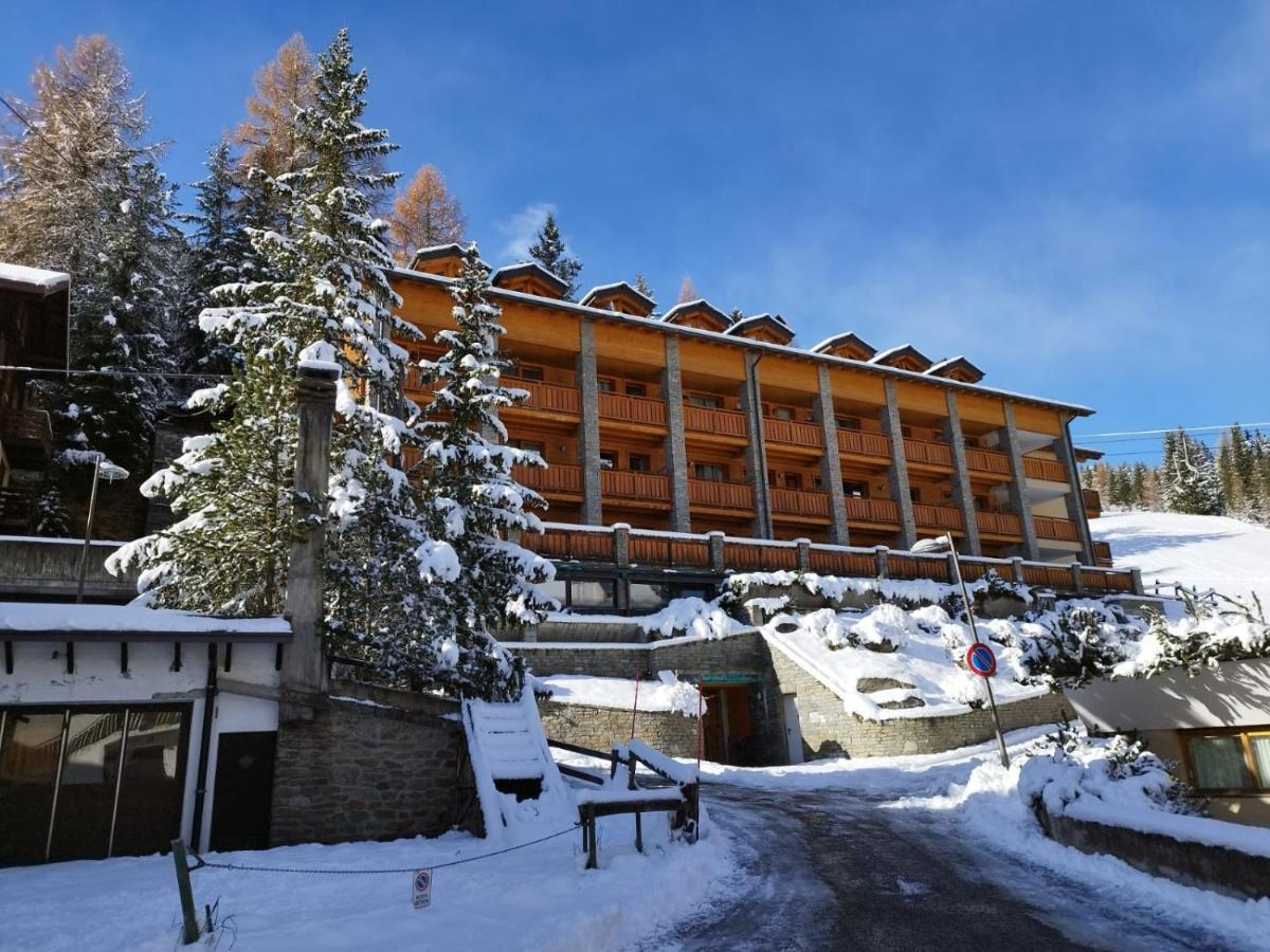 Residence Regina Delle Alpi サンタ・カテリーナ・ヴァルフルヴァ エクステリア 写真